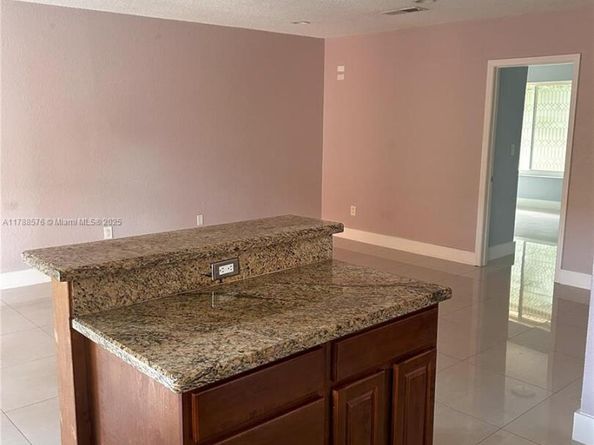 10115 SW 127th Ct, Miami FL 33186