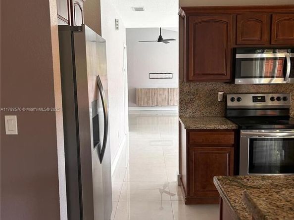 10115 SW 127th Ct, Miami FL 33186