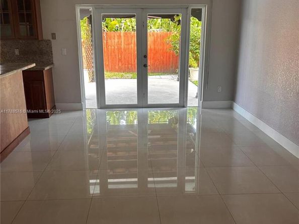 10115 SW 127th Ct, Miami FL 33186
