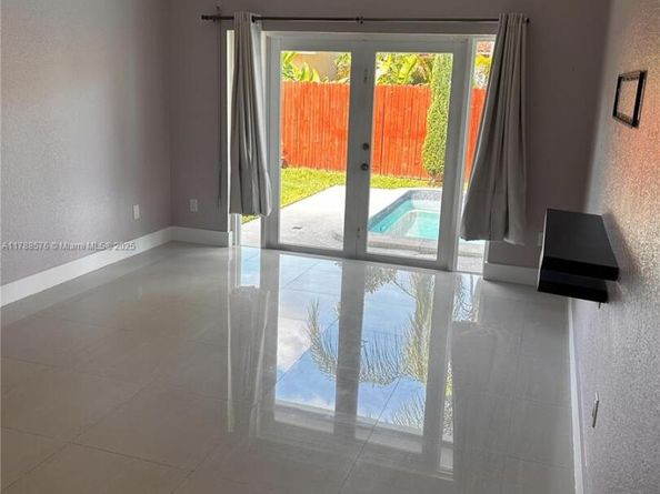 10115 SW 127th Ct, Miami FL 33186