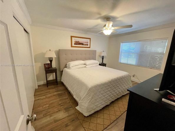 121 Linda Ln, Palm Beach Shores FL 33404