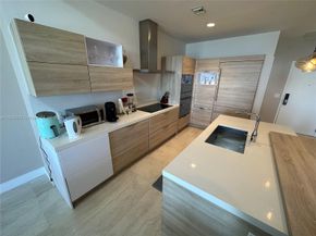 16385 Biscayne Blvd PH7, North Miami Beach FL 33160