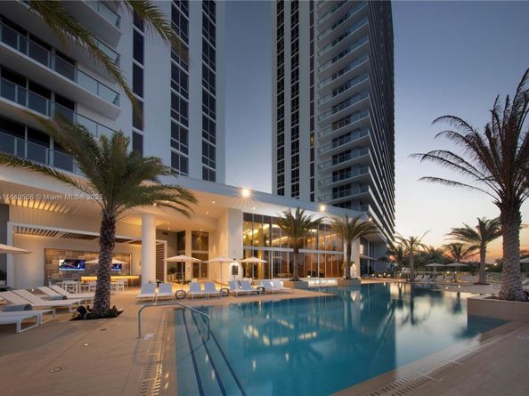 16385 Biscayne Blvd PH7, North Miami Beach FL 33160