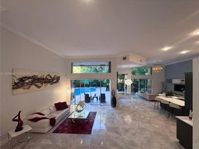 375 Sabal Way, Weston FL 33326