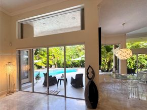 375 Sabal Way, Weston FL 33326