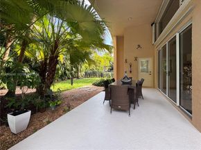 375 Sabal Way, Weston FL 33326