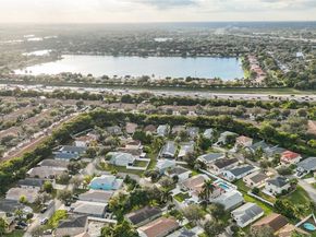 1227 SW 46th Ter, Deerfield Beach FL 33442