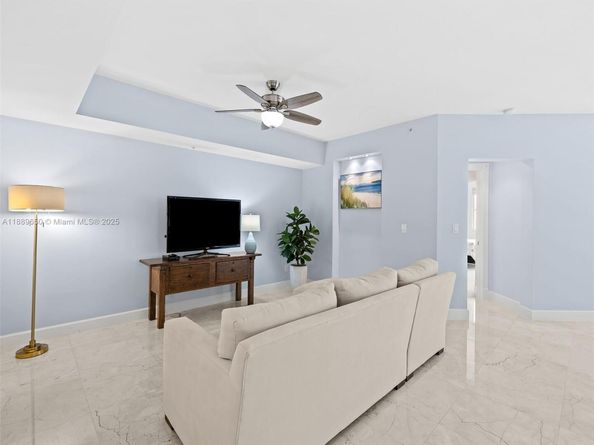 1414 SE 12th St 1B, Fort Lauderdale FL 33316