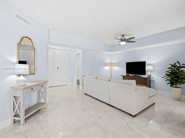 1414 SE 12th St 1B, Fort Lauderdale FL 33316
