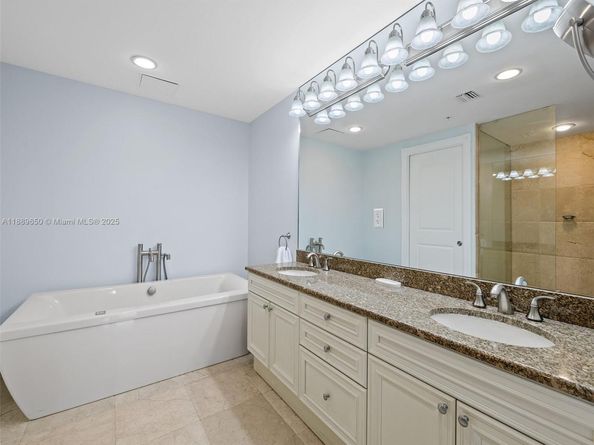 1414 SE 12th St 1B, Fort Lauderdale FL 33316