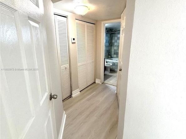 1335 W 68th St 309, Hialeah FL 33014