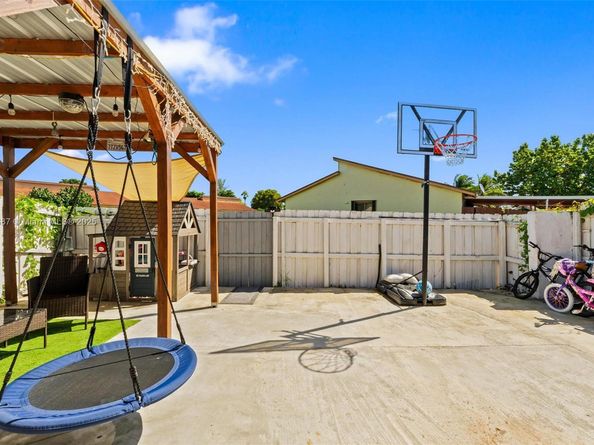 14006 SW 281st Ter, Homestead FL 33033