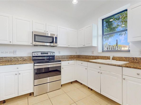 11401 SW 238th St, Homestead FL 33032