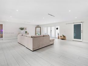 1140 N Douglas Rd, Pembroke Pines FL 33024