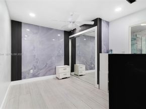 1140 N Douglas Rd, Pembroke Pines FL 33024