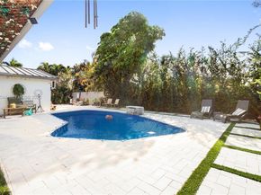 1140 N Douglas Rd, Pembroke Pines FL 33024