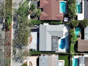 1140 N Douglas Rd, Pembroke Pines FL 33024