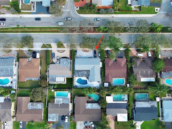 1140 N Douglas Rd, Pembroke Pines FL 33024