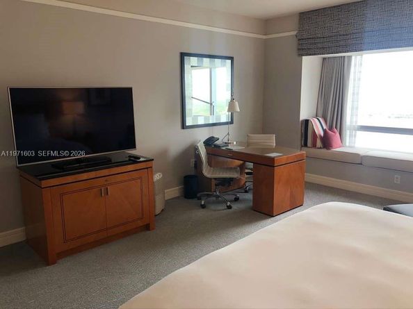 1435 Brickell Ave 3505, Miami FL 33131