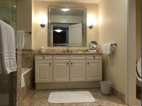 1435 Brickell Ave 3505, Miami FL 33131