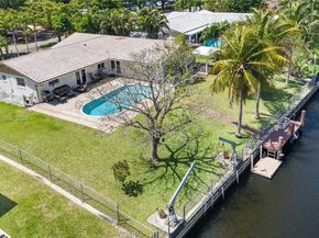 6121 SW 16th St, Plantation FL 33317