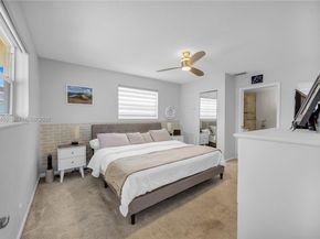 6121 SW 16th St, Plantation FL 33317
