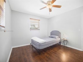 6121 SW 16th St, Plantation FL 33317