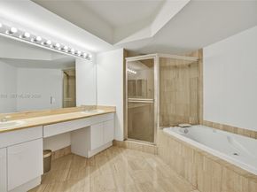 21205 Yacht Club Dr 3103, Aventura FL 33180