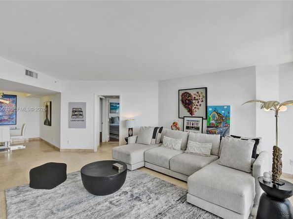 21205 Yacht Club Dr 3103, Aventura FL 33180