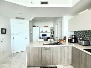 2900 NE 7th Ave 405, Miami FL 33137