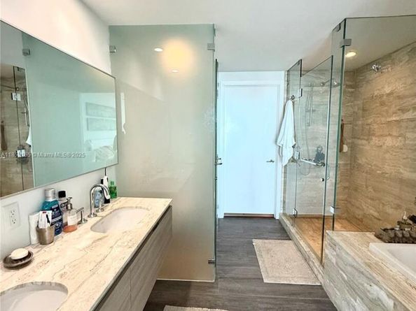 2900 NE 7th Ave 405, Miami FL 33137