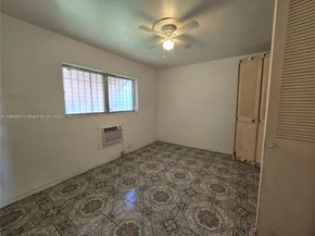 70 NW 77th St 11, Miami FL 33150