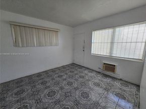 70 NW 77th St 11, Miami FL 33150