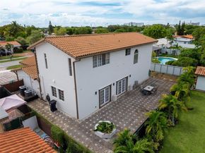 2705 SW 108th Ct, Miami FL 33165