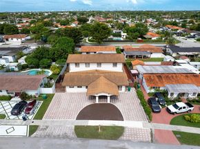 2705 SW 108th Ct, Miami FL 33165