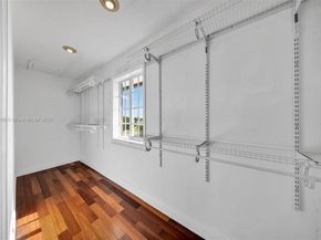 2705 SW 108th Ct, Miami FL 33165