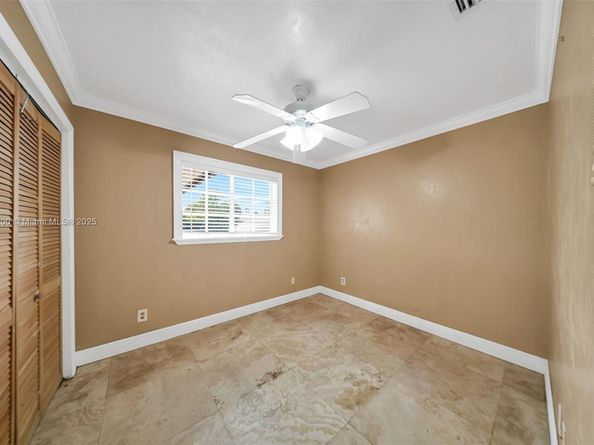 2705 SW 108th Ct, Miami FL 33165
