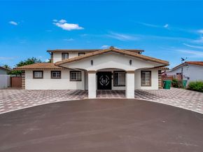 2705 SW 108th Ct, Miami FL 33165