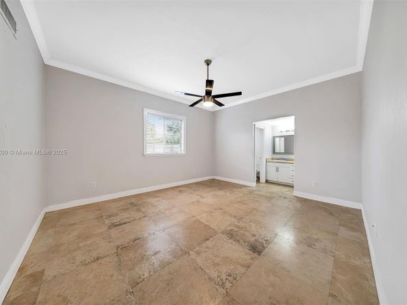 2705 SW 108th Ct, Miami FL 33165