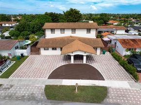 2705 SW 108th Ct, Miami FL 33165