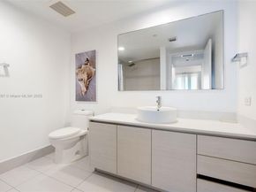 2602 E Hallandale Beach Blvd R1105, Hallandale Beach FL 33009