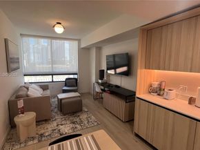 225 N Miami Ave 905, Miami FL 33128