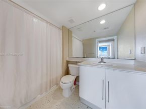 335 S Biscayne Blvd 3110, Miami FL 33131