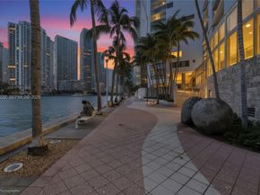 335 S Biscayne Blvd 3110, Miami FL 33131