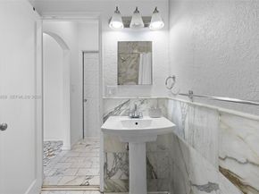 1908 N Ocean Dr 1B & 2B package, Hollywood FL 33019