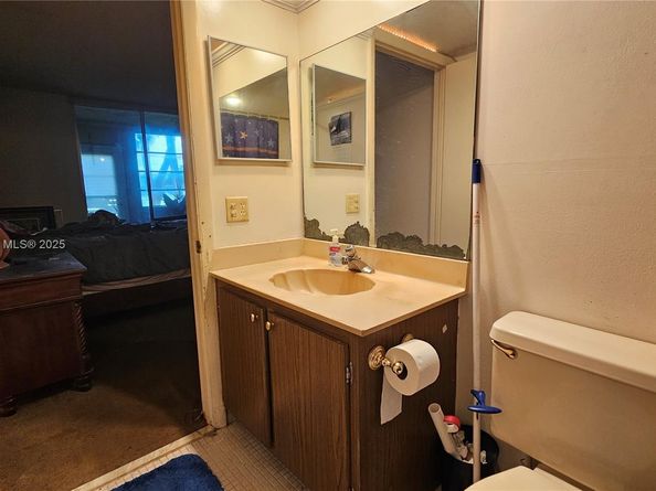 3341 NW 47th Terrace 112, Lauderdale Lakes FL 33319