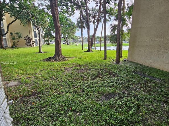 3341 NW 47th Terrace 112, Lauderdale Lakes FL 33319