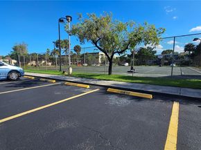 3341 NW 47th Terrace 112, Lauderdale Lakes FL 33319