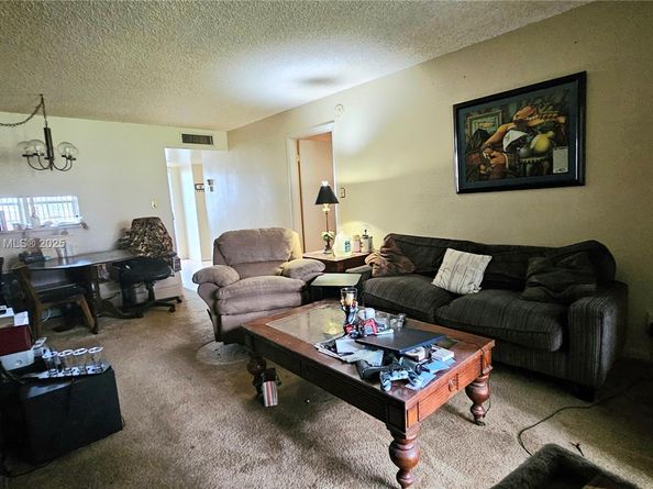 3341 NW 47th Terrace 112, Lauderdale Lakes FL 33319