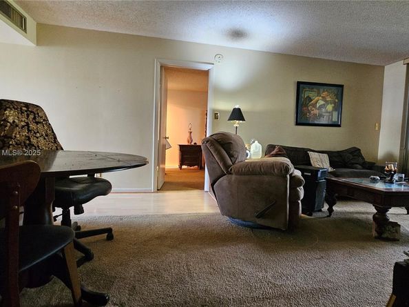 3341 NW 47th Terrace 112, Lauderdale Lakes FL 33319